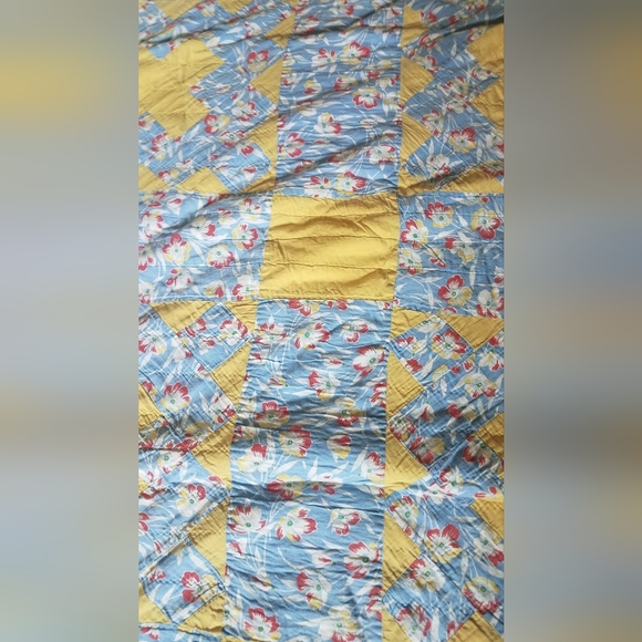 Very Old Quilt, Possibly Feedsack - Picture 6 of 7